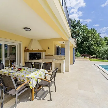 Villa Vera In - Haus Für 6 Personen