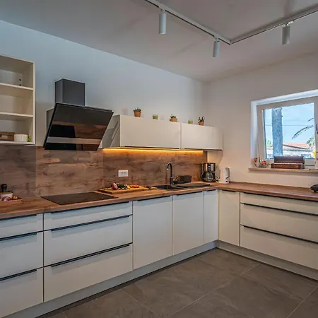 别墅 Vera In - Haus Fuer 8 Personen Ližnjan