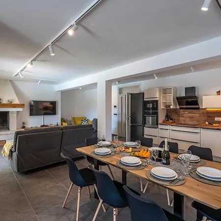 Vera In - Haus Fuer 8 Personen * Ližnjan